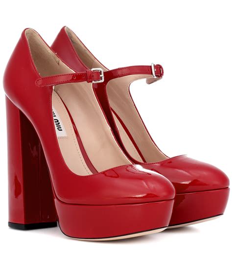 miu miou pumps.